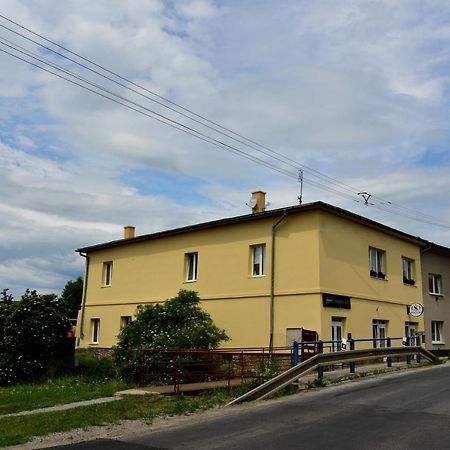 Penzion Oso Vrbov Εξωτερικό φωτογραφία